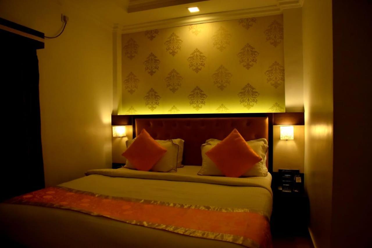 The Grand Krishna Luxury Hotel Chikmagalur Exterior photo