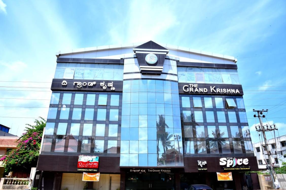 The Grand Krishna Luxury Hotel Chikmagalur Exterior photo
